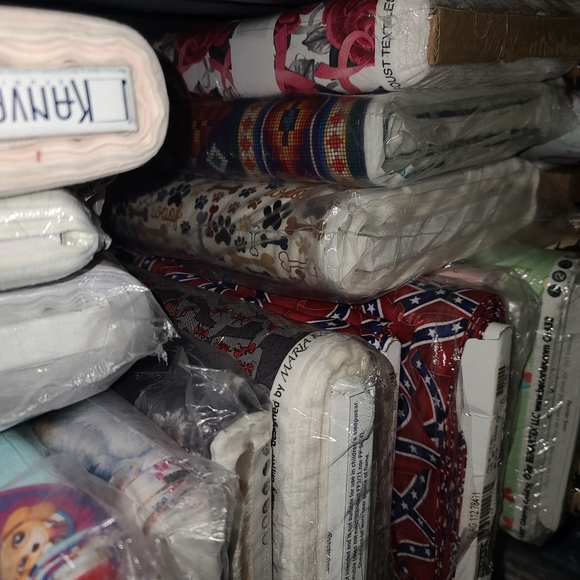 Fleece and Cotton Fabric Bulk - Picture 13 of 16